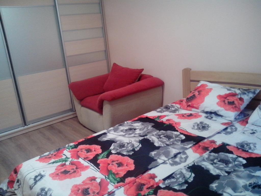 Apartment Syrec Kyiv Room photo